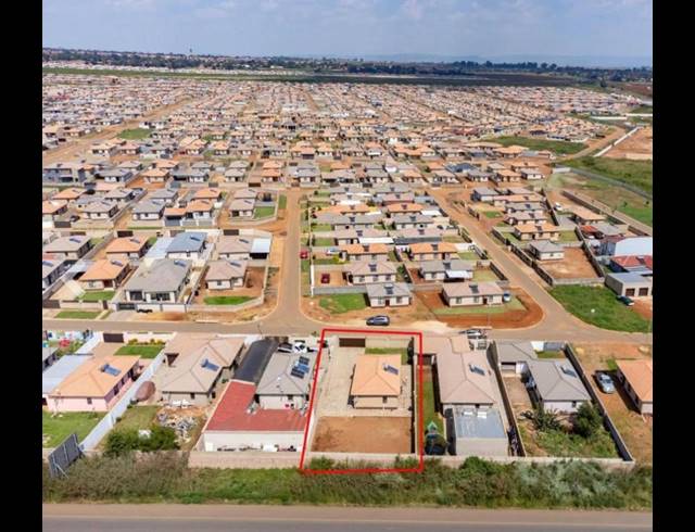 3 BEDROOM HOUSE FOR SALE IN DAWN PARK